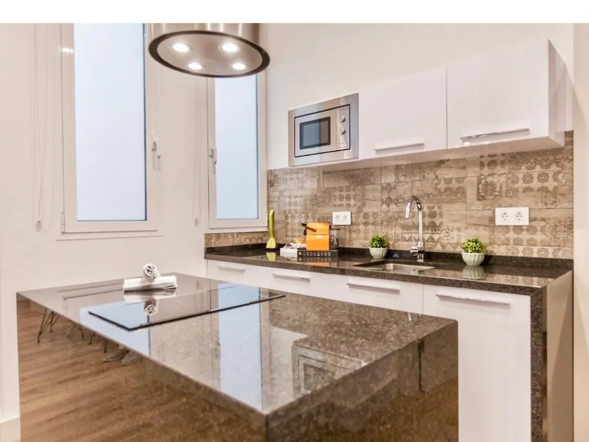 Del Parque Flats Santos Exclusive Apartment Malaga