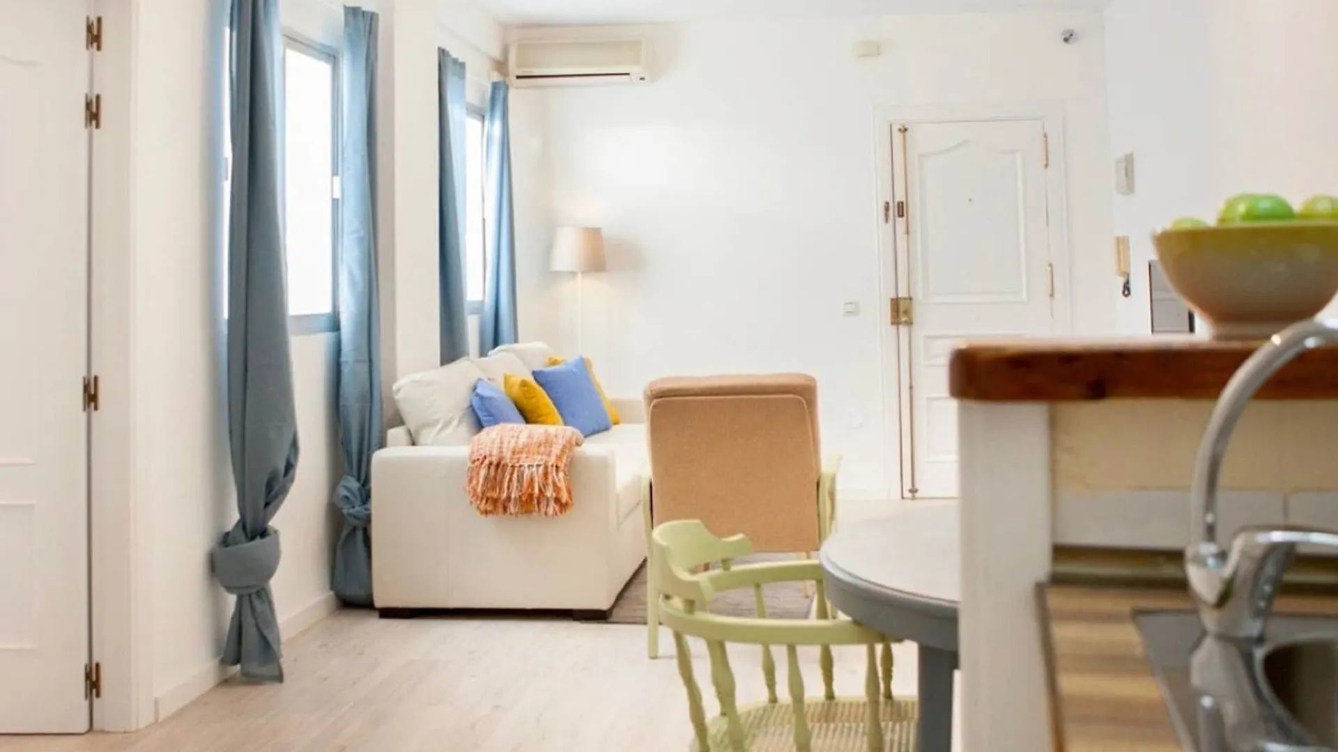 Del Parque Flats Santos Exclusive Apartment Malaga